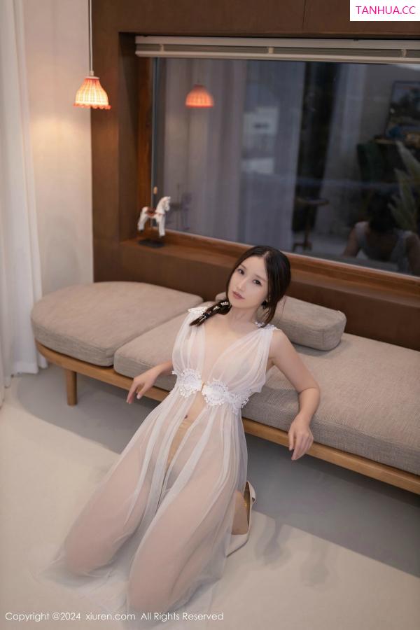   [XiuRen]高清写真图 2024.11.13 No.9442 杏子Yada 丝袜美腿第40张图片